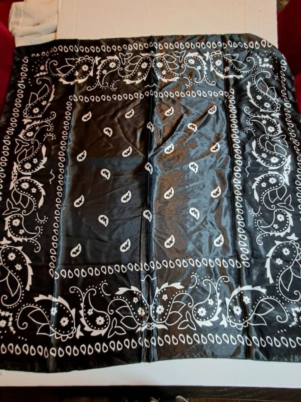 New Black Paisley Wild Rag 35x35 Western Rodeo Cowboy Scarf - Picture 2 of 5